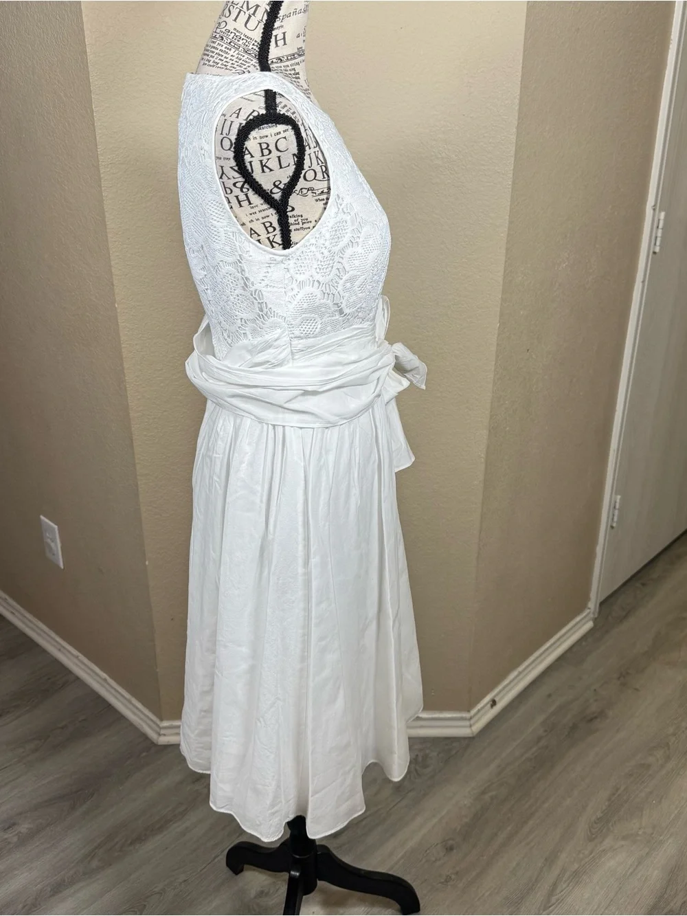 Adrianna Papell White Lace Bodice Midi Dress with Waist Tie - Picture 4 of 9